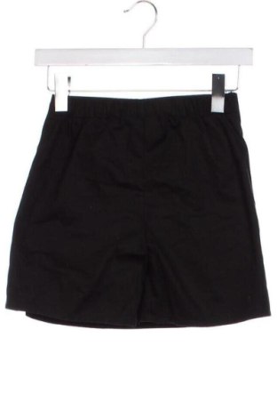 Детски къс панталон Unbranded, Размер 9-10y/ 140-146 см, Цвят Черен, Цена 7,00 €