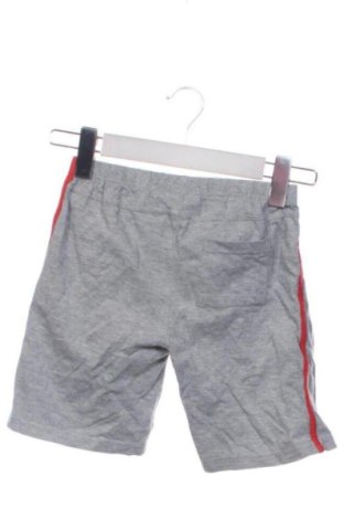 Pantaloni scurți pentru copii Y.F.K., Mărime 6-7y/ 122-128 cm, Culoare Gri, Preț 37,00 Lei