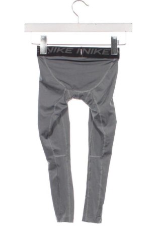 Детски клин Nike, Размер 6-7y/ 122-128 см, Цвят Сив, Цена 15,84 €