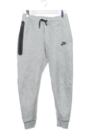 Dětské tepláky Nike, Velikost 11-12y/ 152-158 cm, Barva Šedá, Cena  519,00 Kč