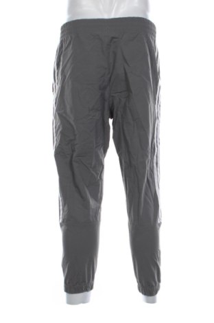 Pantaloni trening de bărbați Adidas, Mărime M, Culoare Gri, Preț 151,99 Lei