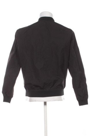 Geacă de bărbati Pull&Bear, Mărime S, Culoare Negru, Preț 151,99 Lei