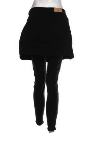 Пола - панталон Unbranded, Размер XL, Цвят Черен, Цена 6,13 €