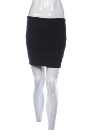 Spódnica Amisu, Rozmiar S, Kolor Czarny, Cena 51,99 zł