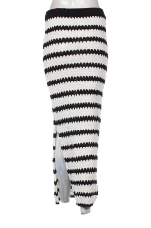 Пола Amisu, Размер M, Цвят Многоцветен, Цена 12,00 €