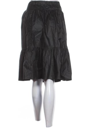 Пола BSB, Размер S, Цвят Черен, Цена 21,00 €