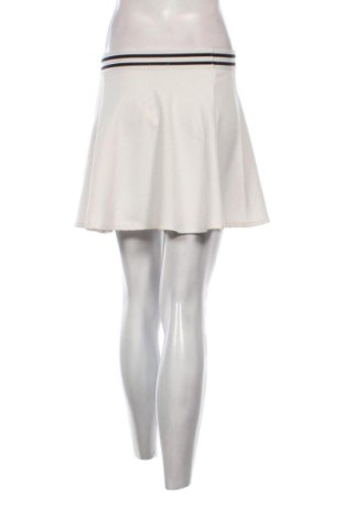 Пола Bershka, Размер S, Цвят Бял, Цена 9,78 €