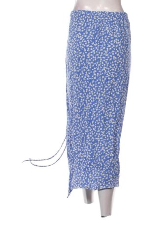 Пола Bershka, Размер S, Цвят Многоцветен, Цена 12,00 €