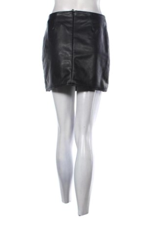 Пола H&M, Размер S, Цвят Черен, Цена 10,00 €