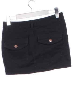 Пола H&M Divided, Размер S, Цвят Черен, Цена 10,22 €