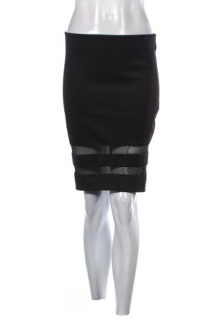 Пола H&M Divided, Размер S, Цвят Черен, Цена 16,00 €