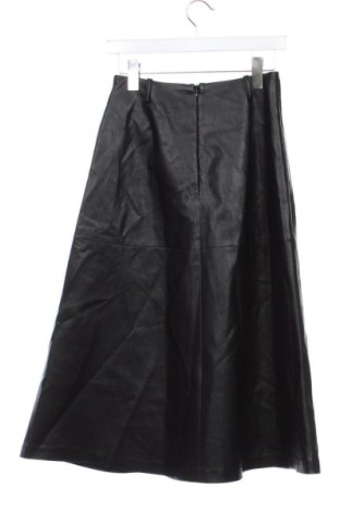 Пола Mohito, Размер XS, Цвят Черен, Цена 11,75 €