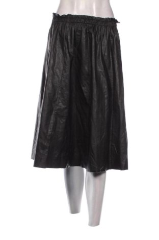 Пола Oviesse, Размер M, Цвят Черен, Цена 11,70 €