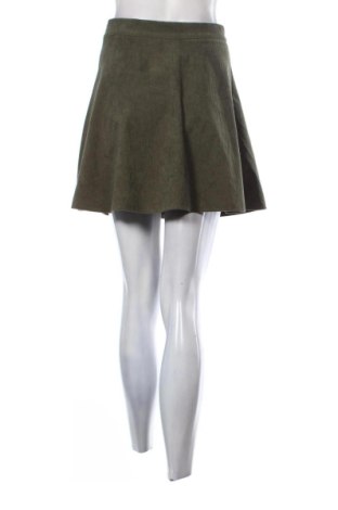 Пола SHEIN, Размер S, Цвят Зелен, Цена 10,00 €