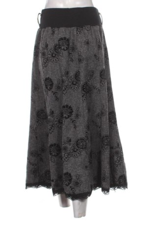 Пола Unbranded, Размер XL, Цвят Многоцветен, Цена 11,70 €