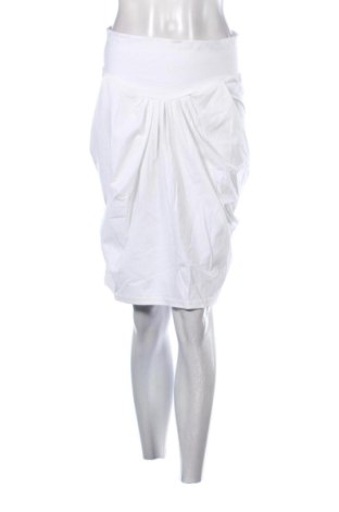 Пола Unbranded, Размер M, Цвят Бял, Цена 10,00 €
