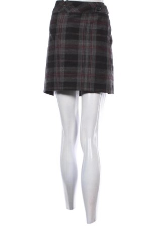 Spódnica Yessica, Rozmiar M, Kolor Kolorowy, Cena 52,00 zł