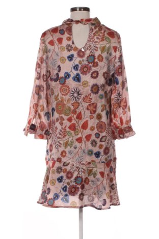 Šaty  @ngy Six, Velikost M, Barva Vícebarevné, Cena  599,00 Kč