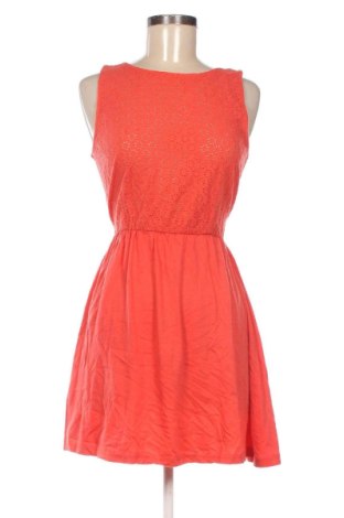 Sukienka Atmosphere, Rozmiar M, Kolor Czerwony, Cena 107,17 zł