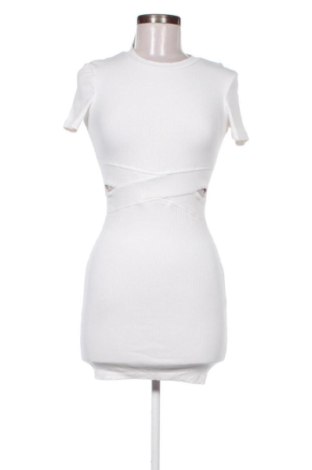 Рокля Bershka, Размер S, Цвят Бял, Цена 20,00 €
