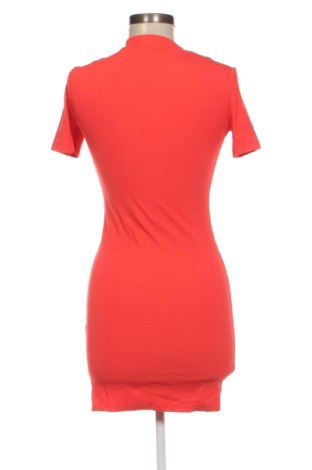 Šaty  Bershka, Veľkosť M, Farba Červená, Cena  23,95 €