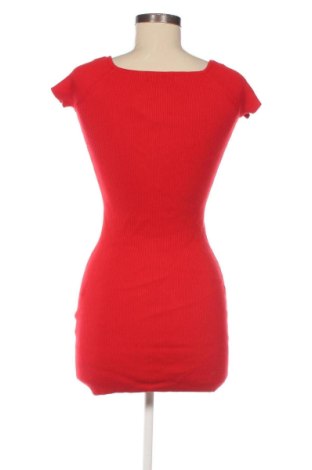 Рокля Bershka, Размер S, Цвят Червен, Цена 20,00 €