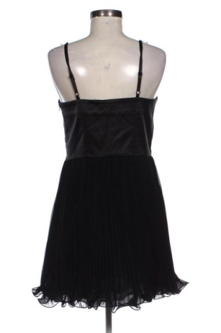 Sukienka Body Flirt, Rozmiar M, Kolor Czarny, Cena 156,99 zł