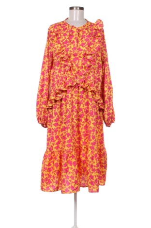 Рокля Boohoo, Размер XL, Цвят Многоцветен, Цена 11,24 €