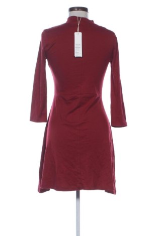 Рокля Edc By Esprit, Размер S, Цвят Червен, Цена 16,36 €