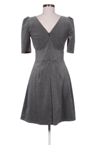 Φόρεμα Elizabeth, Μέγεθος M, Χρώμα Ασημί, Τιμή 20,00 €