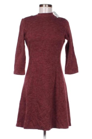 Sukienka Esprit, Rozmiar M, Kolor Czerwony, Cena 131,57 zł