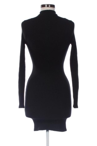 Kleid Fashion nova, Größe M, Farbe Schwarz, Preis 25,99 €