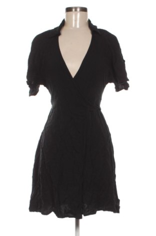 Φόρεμα Gina Tricot, Μέγεθος S, Χρώμα Μαύρο, Τιμή 16,99 €