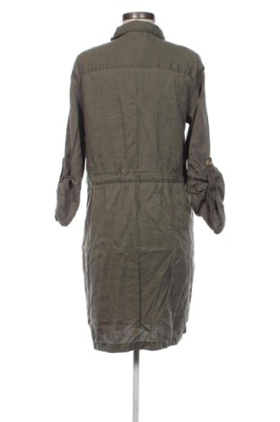 Kleid Gina Tricot, Größe M, Farbe Grün, Preis 31,99 €