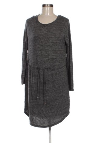 Рокля Gina Tricot, Размер M, Цвят Многоцветен, Цена 14,31 €