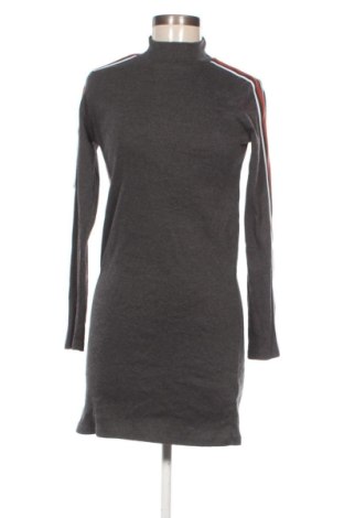 Рокля Groggy, Размер S, Цвят Сив, Цена 20,45 €