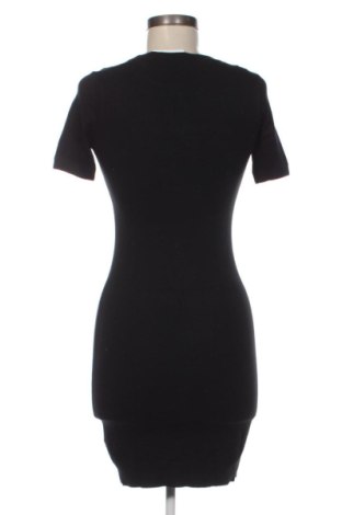 Sukienka Guess, Rozmiar M, Kolor Czarny, Cena 262,57 zł