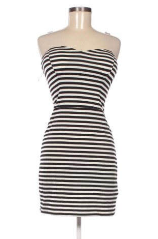 Ruha Guess, Méret M, Szín Sokszínű, Ár 46 038 Ft