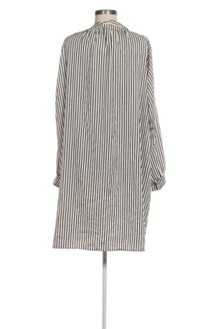 Kleid H&M, Größe XL, Farbe Mehrfarbig, Preis € 32,99