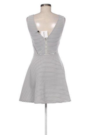 Šaty  H&M Divided, Veľkosť M, Farba Viacfarebná, Cena  19,97 €