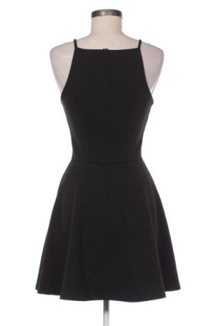 Рокля H&M Divided, Размер S, Цвят Черен, Цена 20,00 €