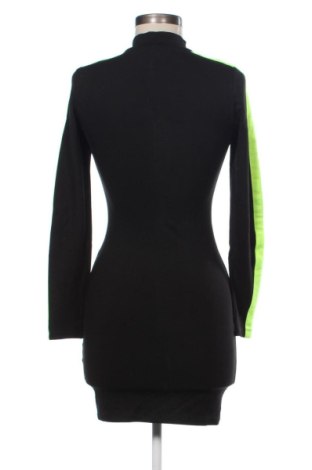 Kleid H&M Divided, Größe S, Farbe Mehrfarbig, Preis € 20,00