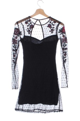 Рокля Hollister, Размер XS, Цвят Многоцветен, Цена 25,05 €