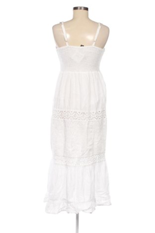 Ruha Ki, Méret M, Szín Fehér, Ár 10 102 Ft