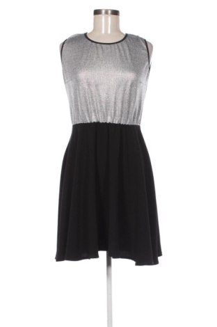 Рокля Lucy, Размер XL, Цвят Многоцветен, Цена 20,00 €