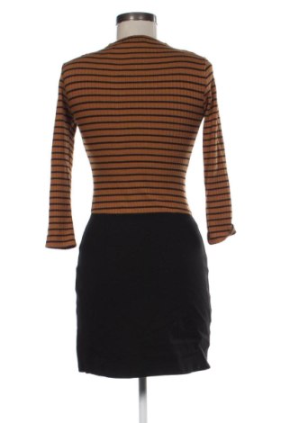 Рокля Mango, Размер S, Цвят Многоцветен, Цена 46,63 €