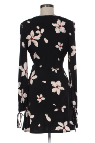 Kleid Mango, Größe M, Farbe Mehrfarbig, Preis 17,36 €