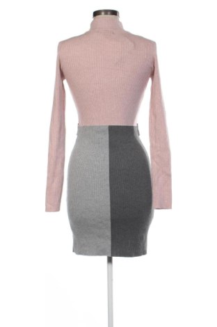 Šaty  Melrose, Velikost M, Barva Vícebarevné, Cena  907,00 Kč