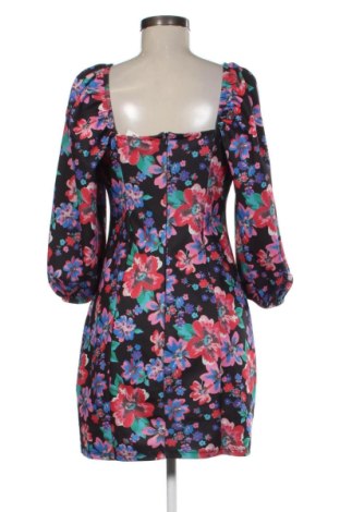 Рокля Mohito, Размер M, Цвят Многоцветен, Цена 27,05 €