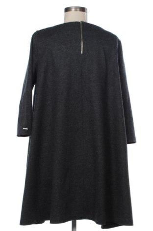 Sukienka Mohito, Rozmiar L, Kolor Czarny, Cena 107,17 zł